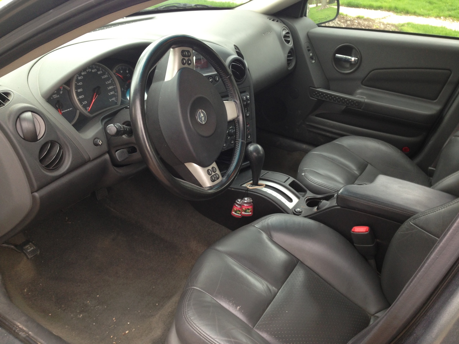 2004 Pontiac Grand Prix Interior Pictures CarGurus