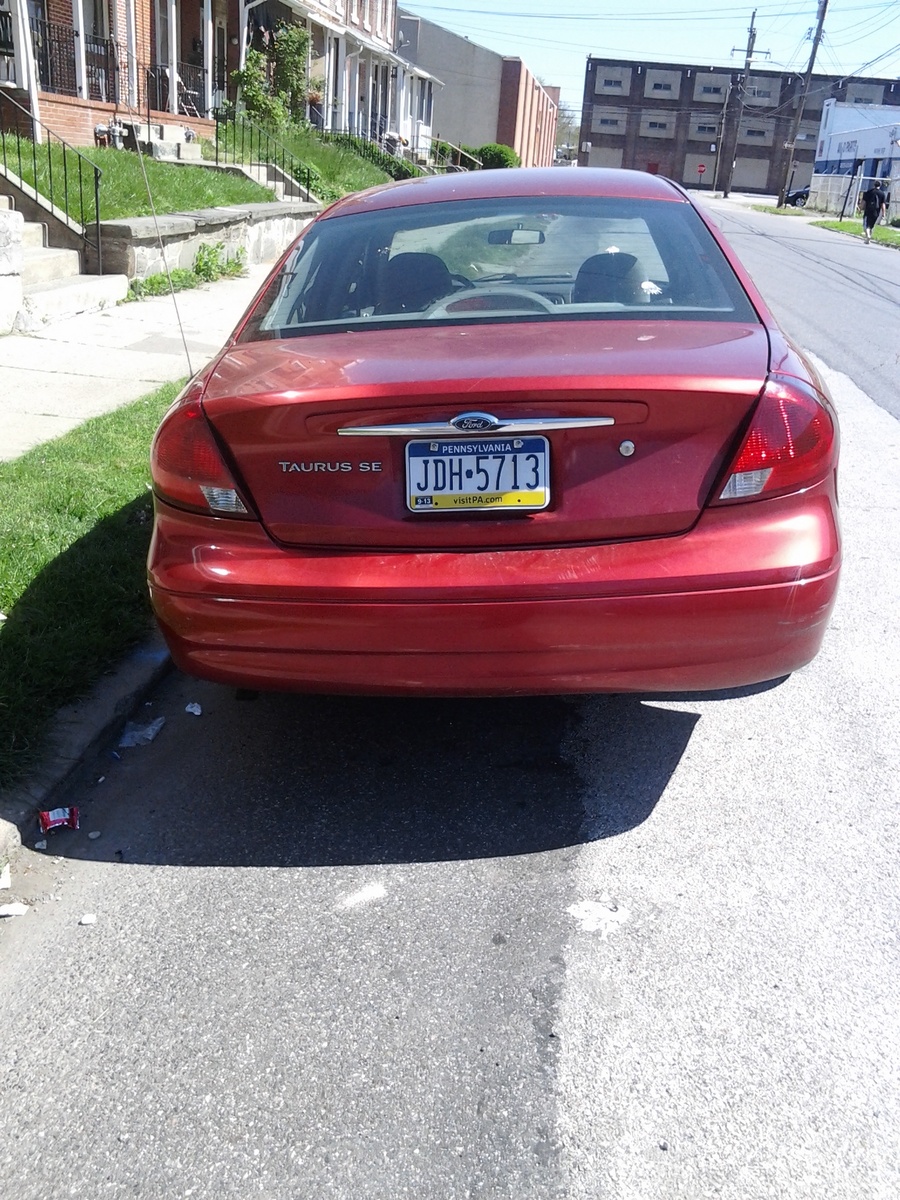 2000 Ford Taurus