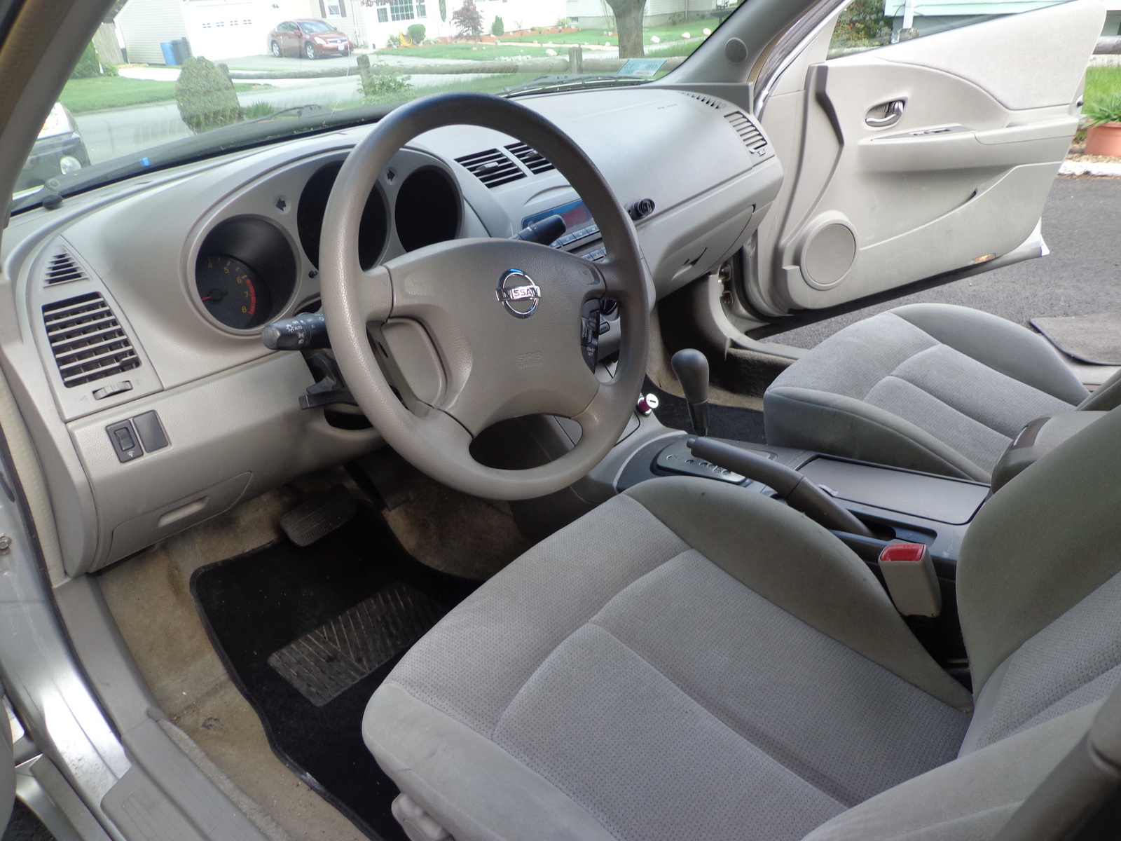2002 Nissan altima custom interior #9