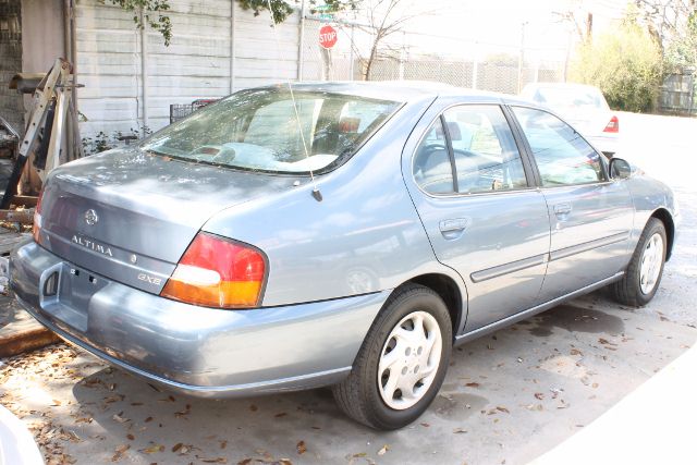 1999 Nissan Altima