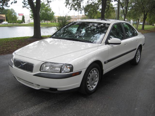 2000 Volvo S80