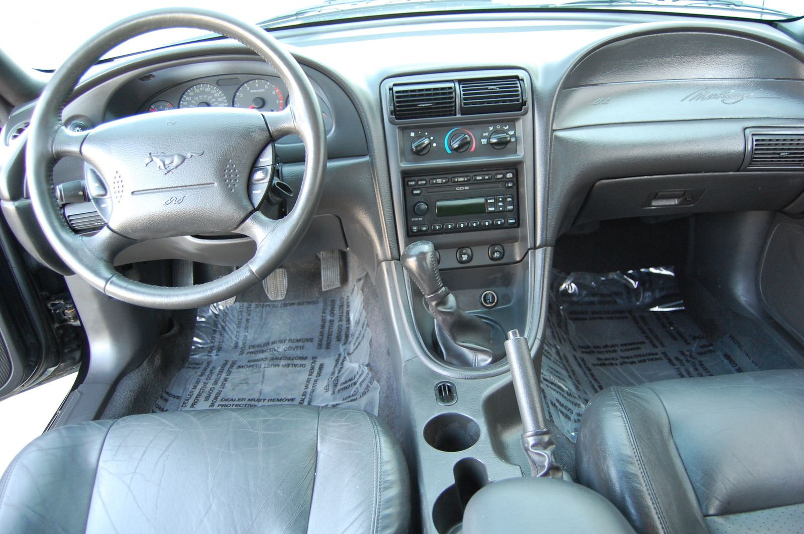 2001 Ford Mustang - Interior Pictures - Cargurus