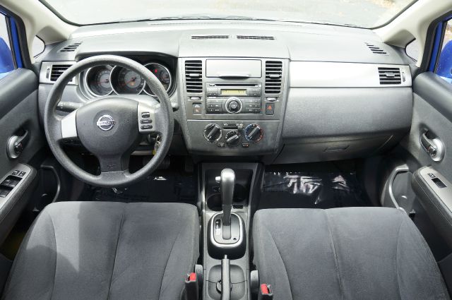 2008 Nissan versa interior dimensions #6