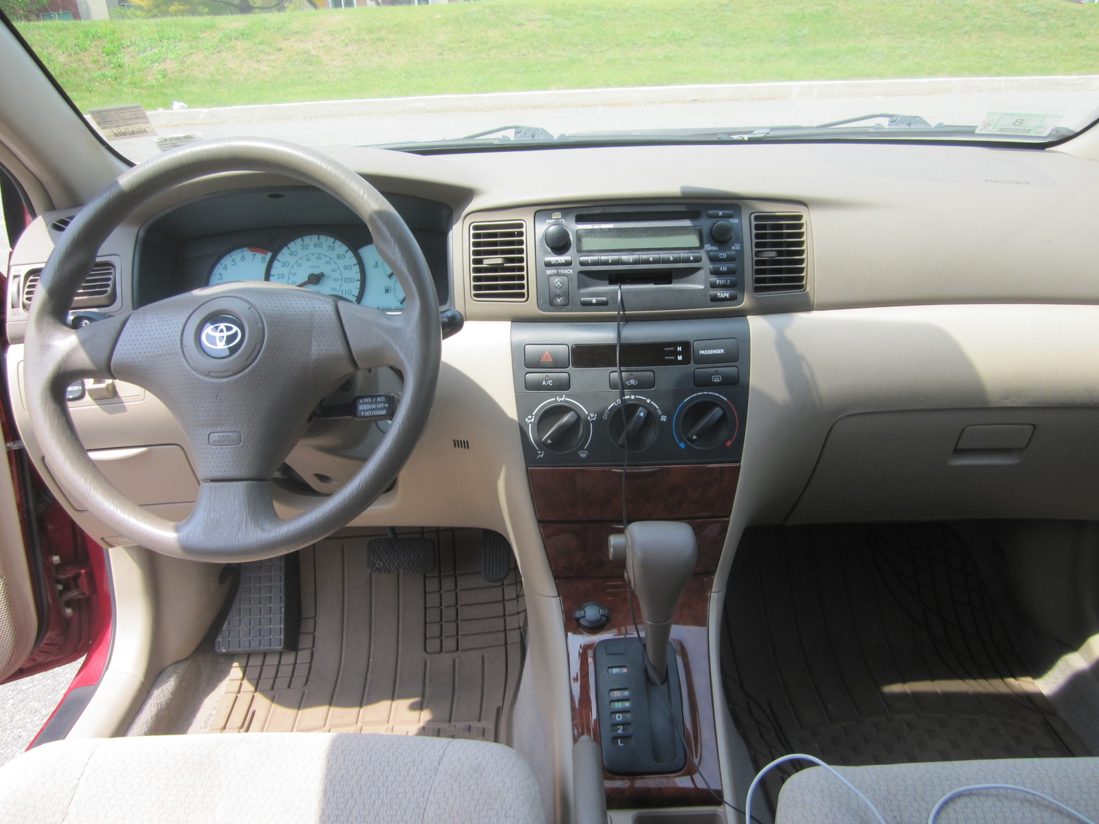 2004 Toyota corolla interior pictures