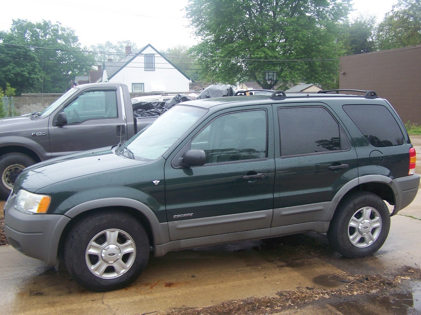2002 Ford Escape - Pictures