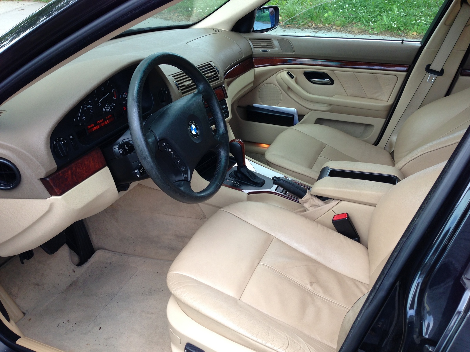 2003 Bmw 530i interior #2