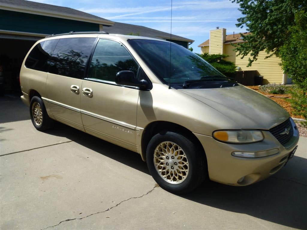 1998 Chrysler Town & Country Pictures CarGurus