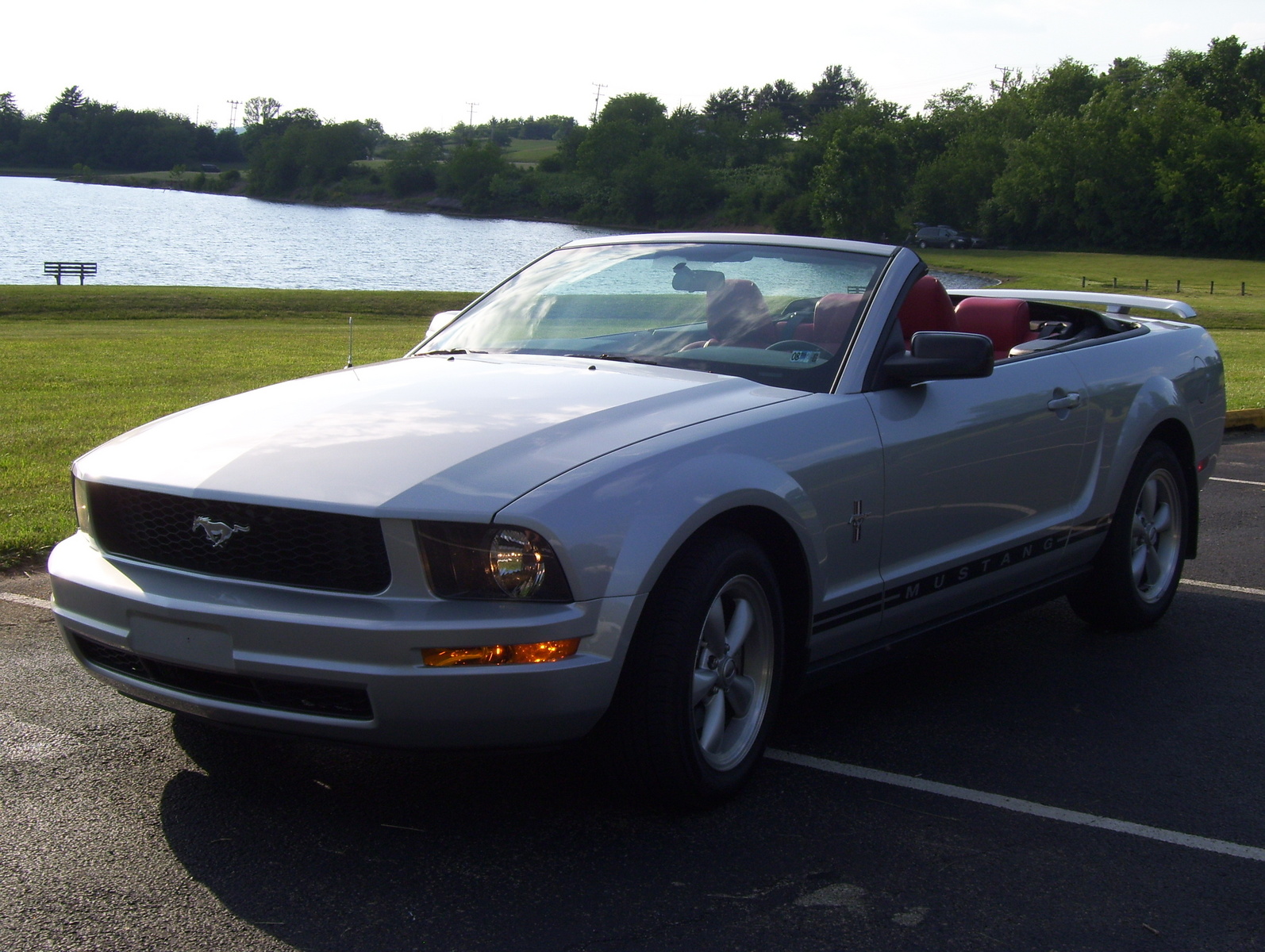 2005 Ford Mustang - Pictures