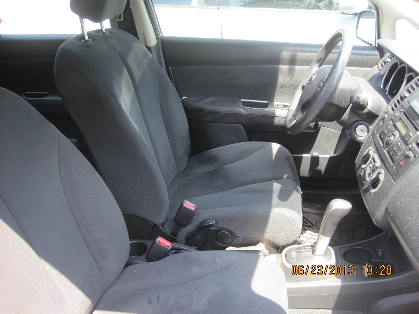 Nissan versa hatchback turning radius #5