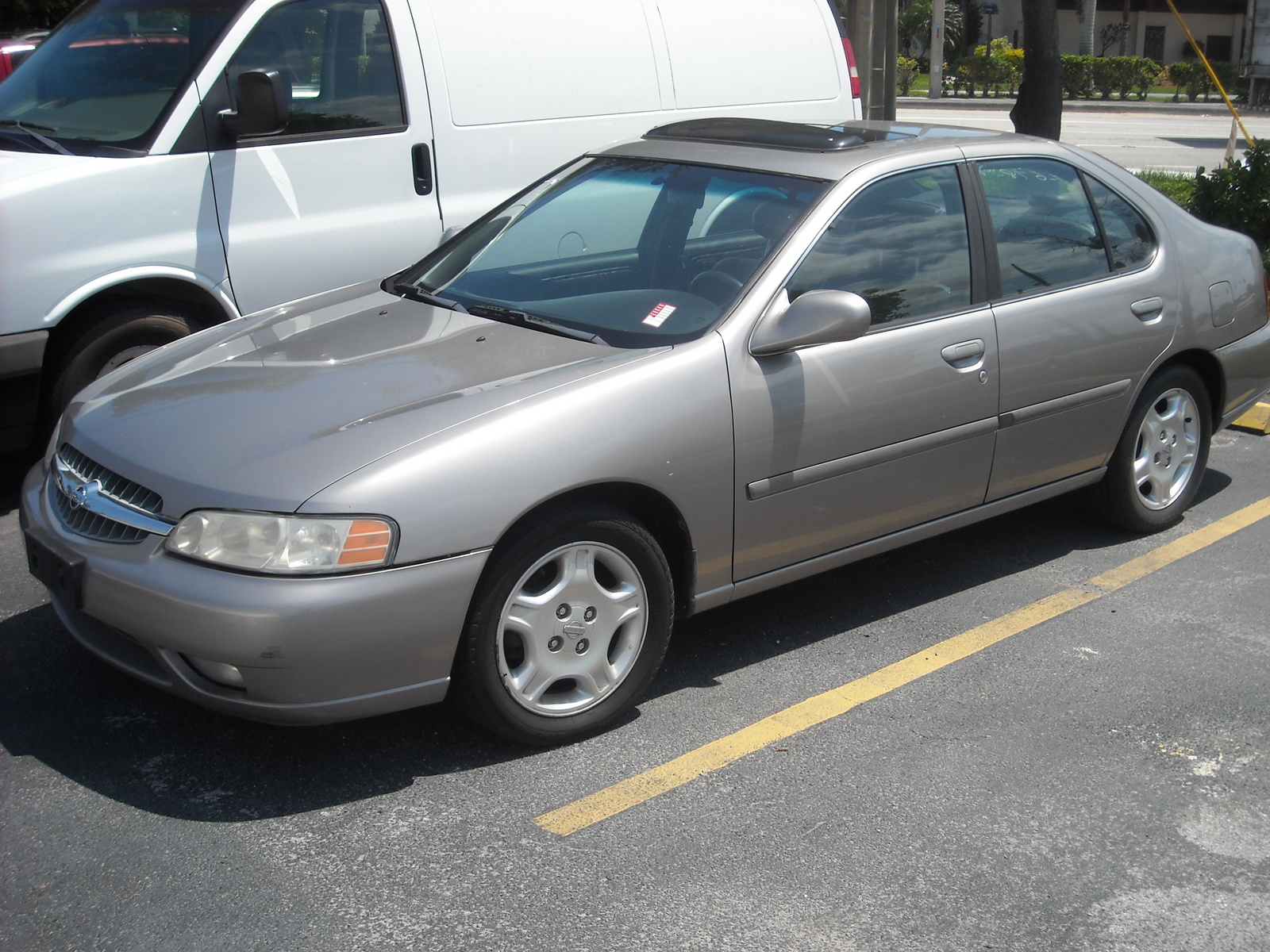 2001 Nissan altima gxe owners manual #4
