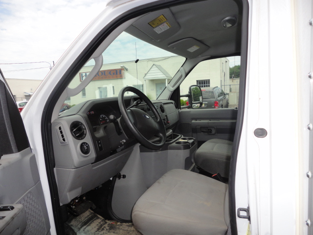 2012 Ford E-Series Cargo