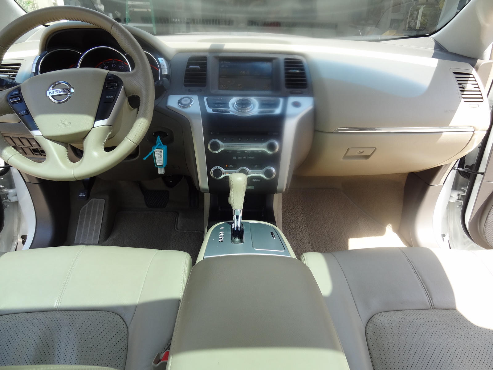 2010 Nissan murano car and driver review #4