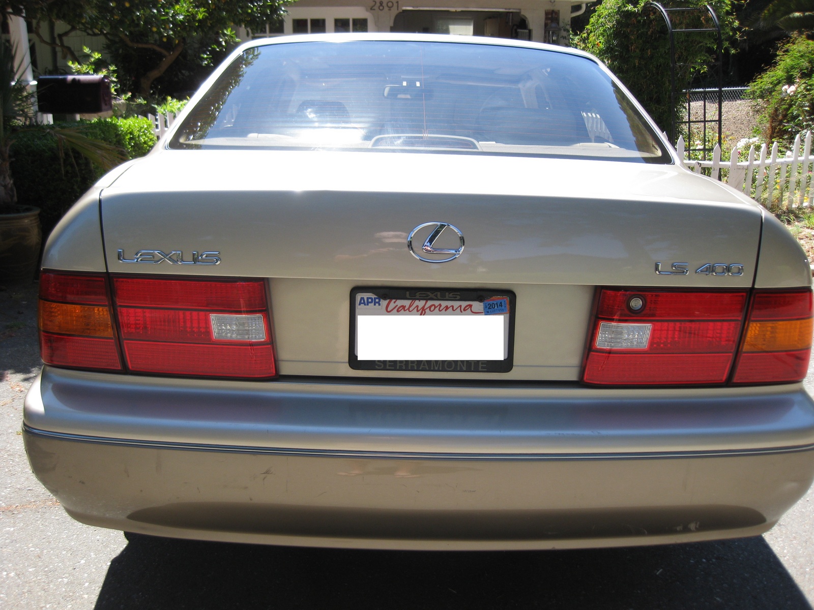 1999 Lexus LS 400