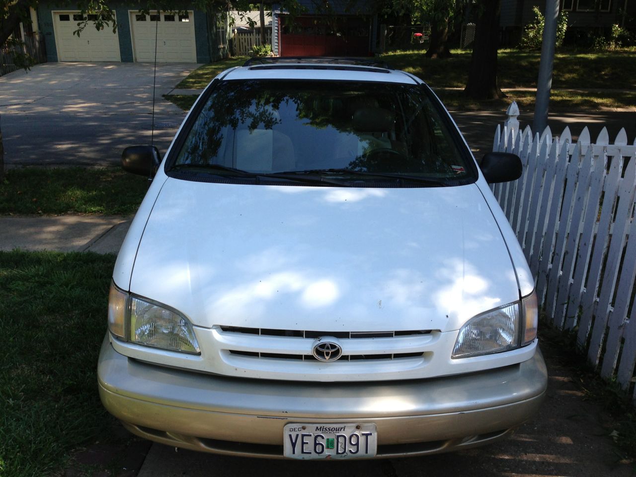 1999 Toyota Sienna