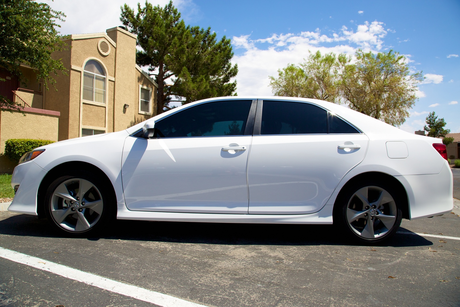 2012 toyota camry se v6 pictures #7