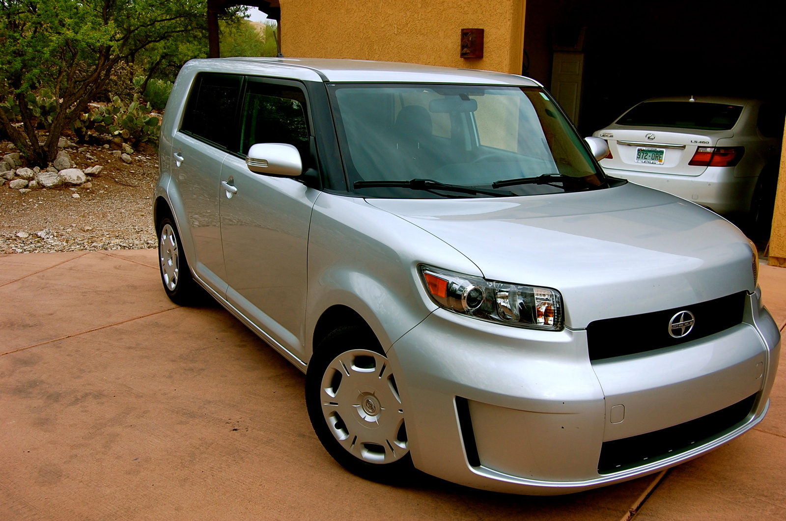 2008 scion xb specs