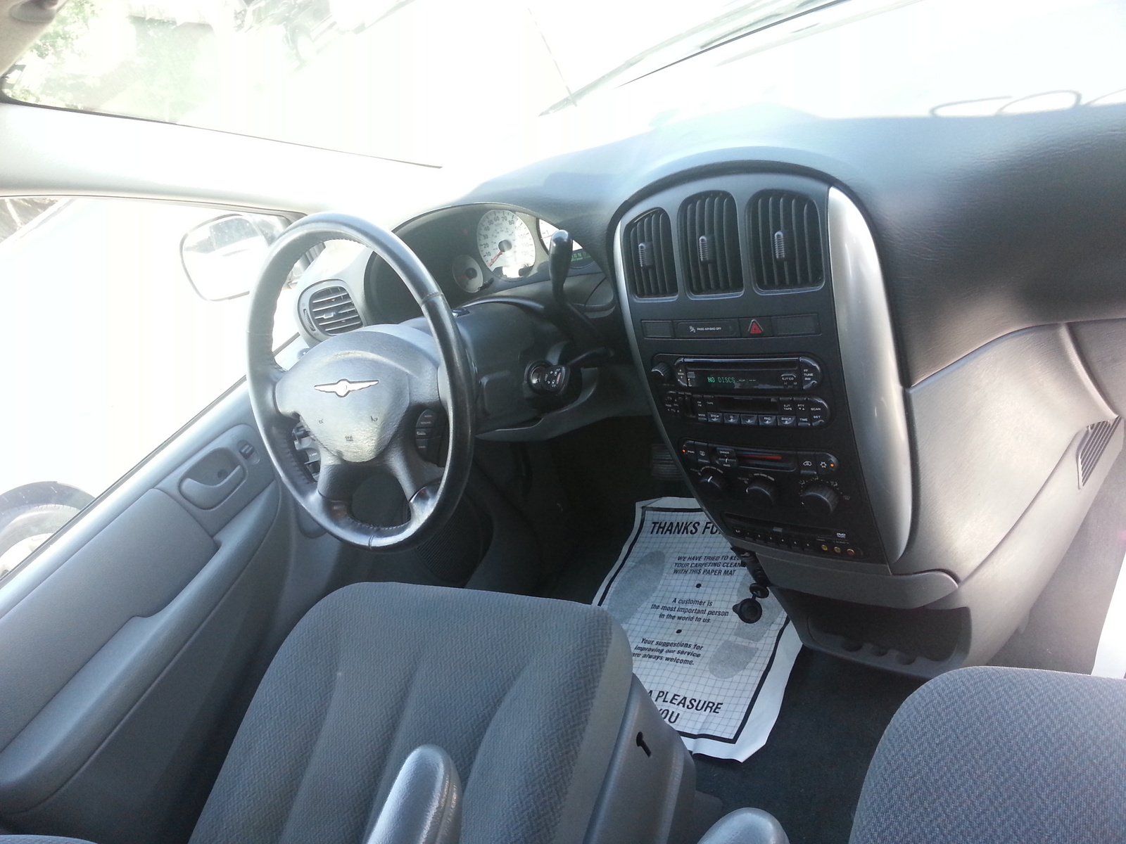 2005 Chrysler Town & Country Pictures CarGurus