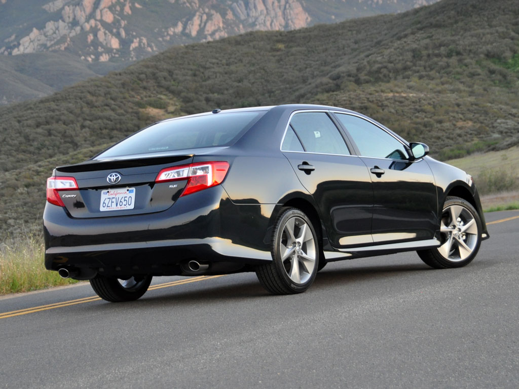 2013 toyota camry hybrid test drive #2