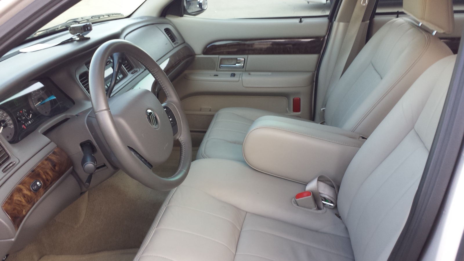 2010 Mercury Grand Marquis