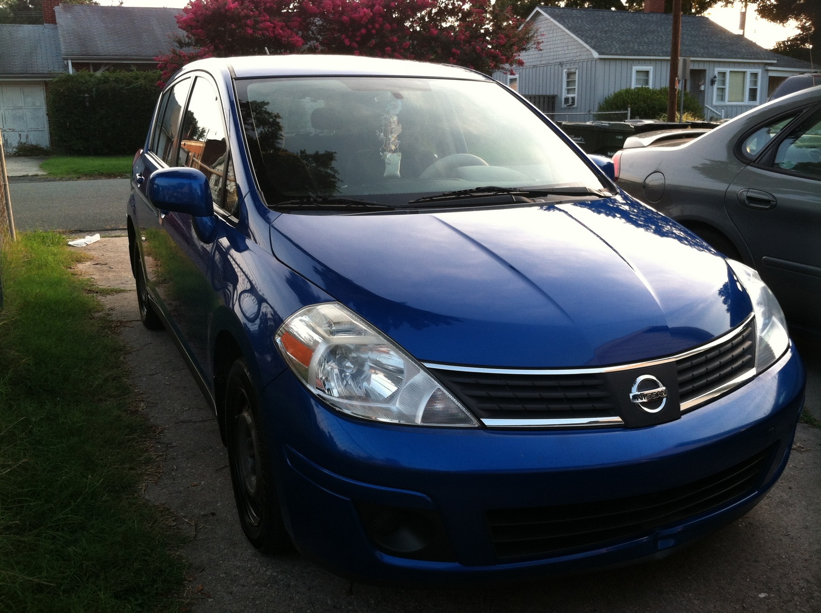 Caracteristicas nissan versa hatchback 2007 #10