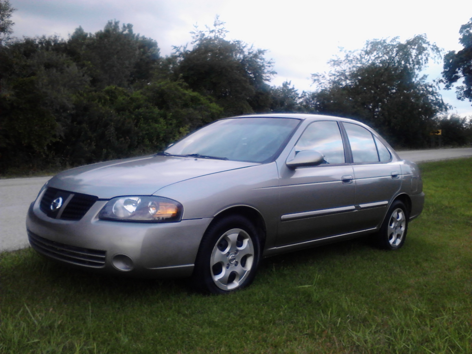 2004 Nissan sentra se-r spec v rim #7