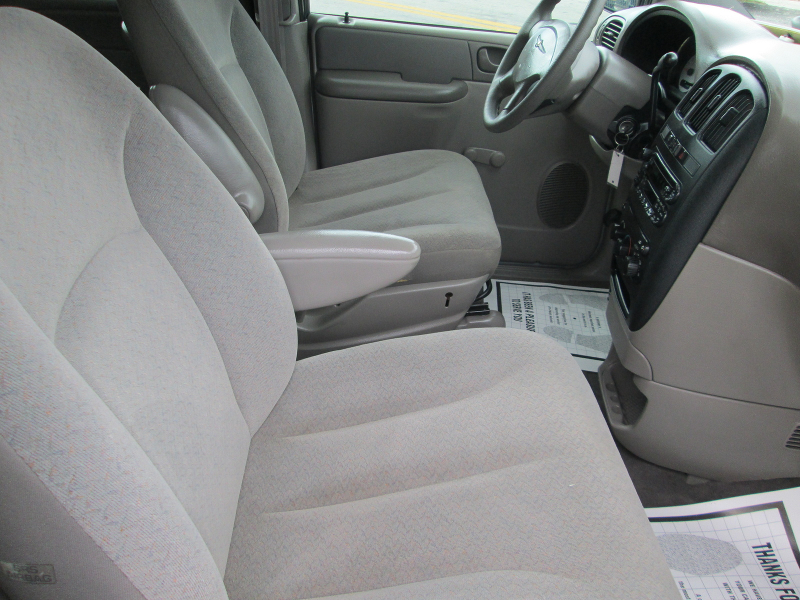 2003 Chrysler Voyager Pictures CarGurus