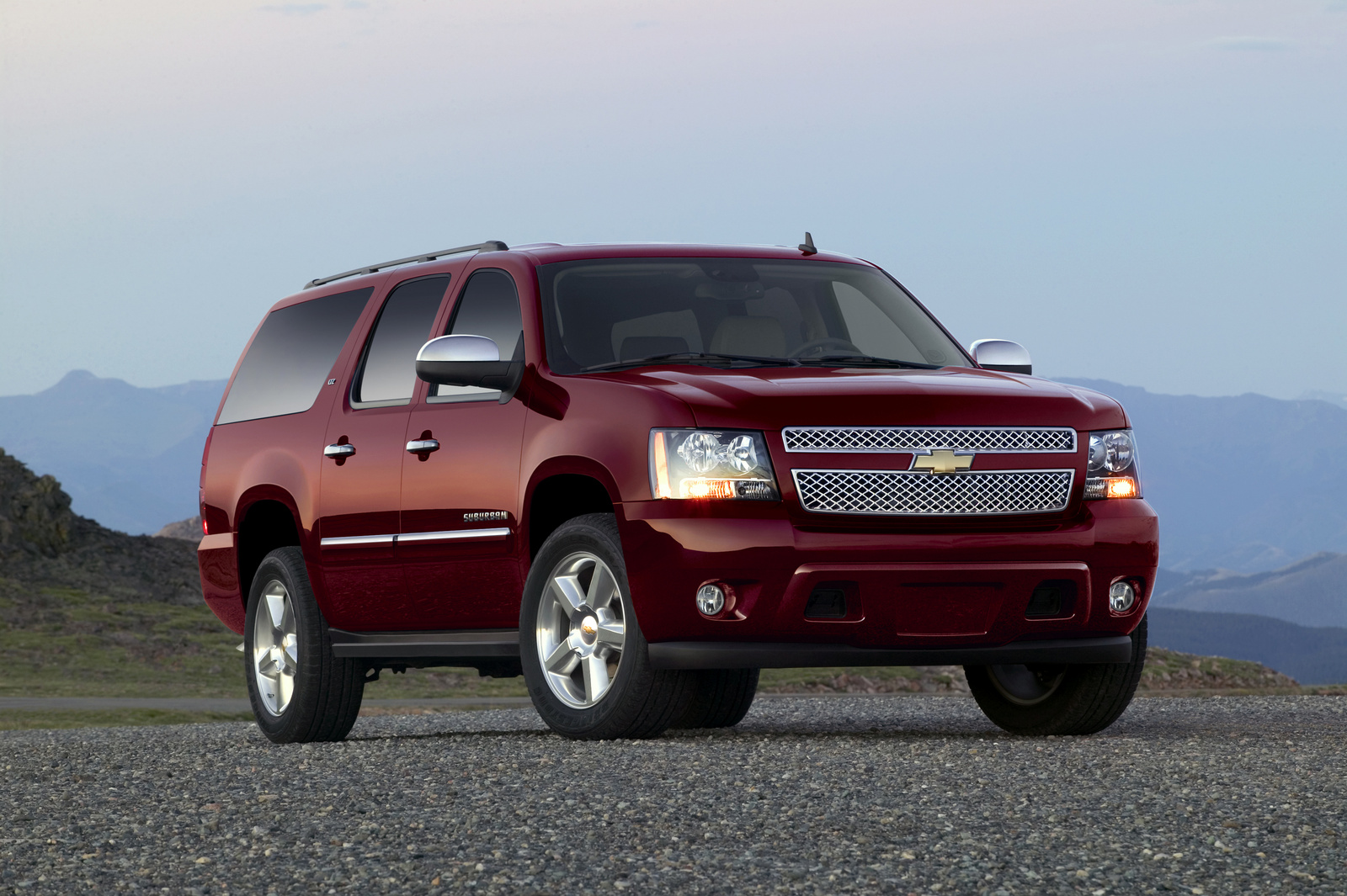 Front-quarter view. Copyright General Motors Front-quarter view. Copyright General Motors