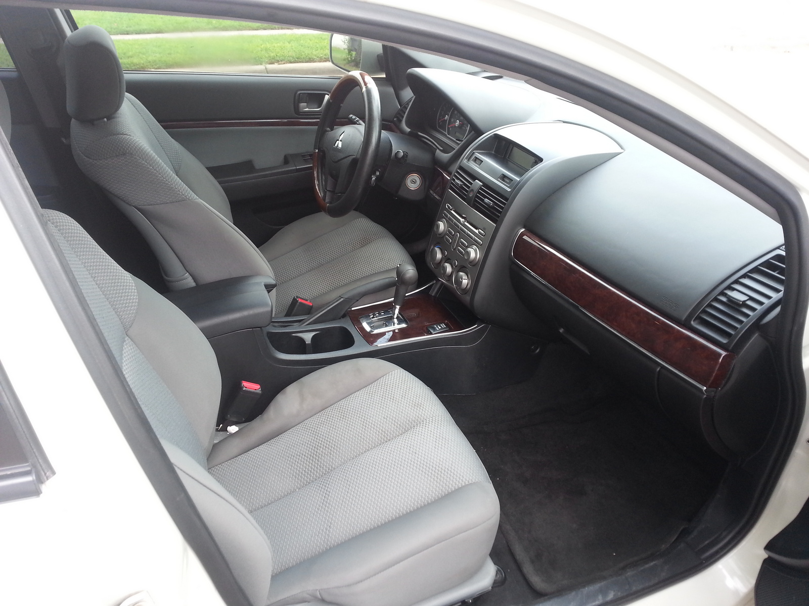 2009 Mitsubishi Galant
