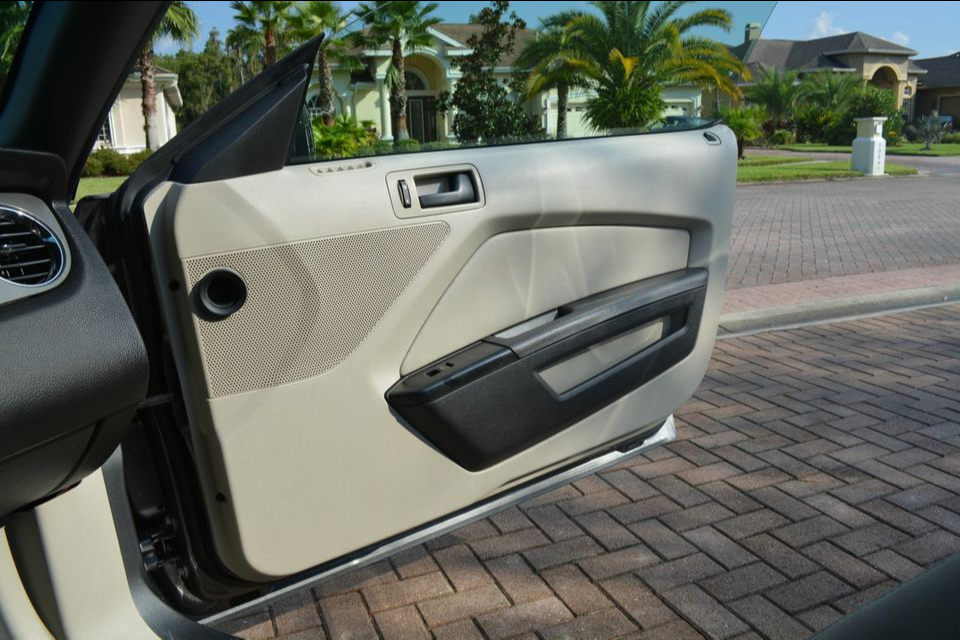 2010 Ford Mustang