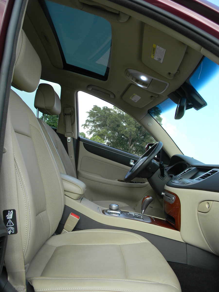 2012 Hyundai Genesis