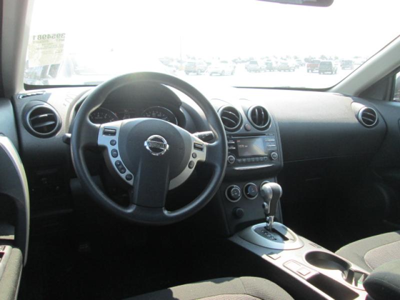 2010 Nissan altima standard features #5