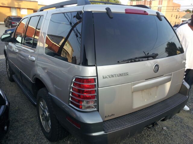 2005 Mercury Mountaineer