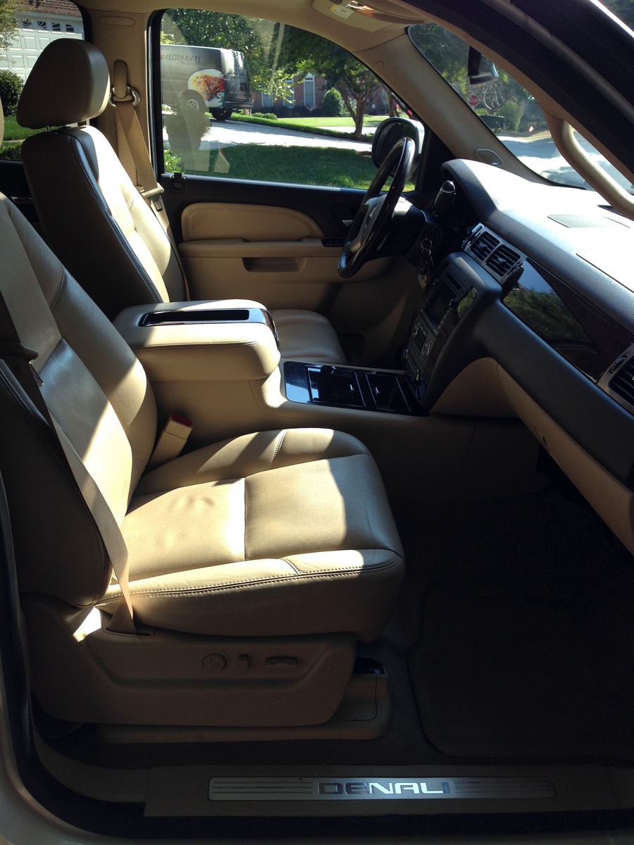 2010 GMC Yukon Denali