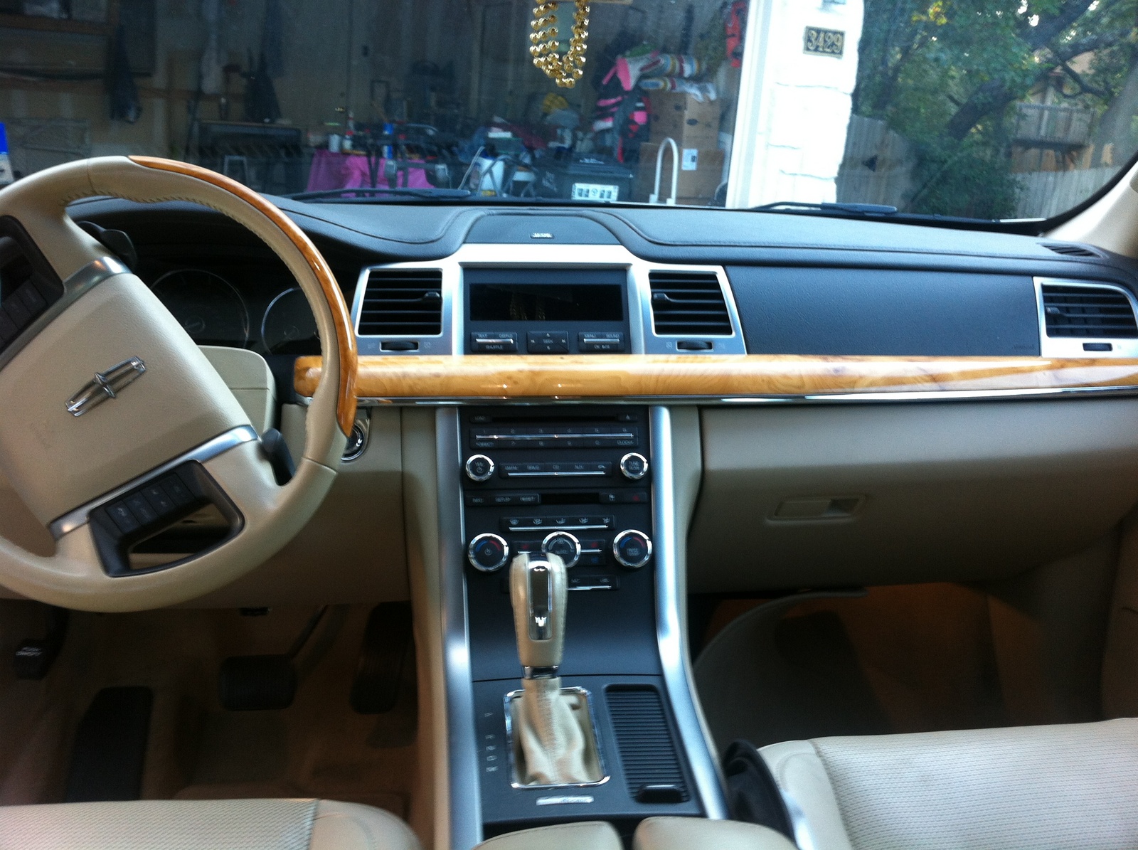 2011 Lincoln MKS