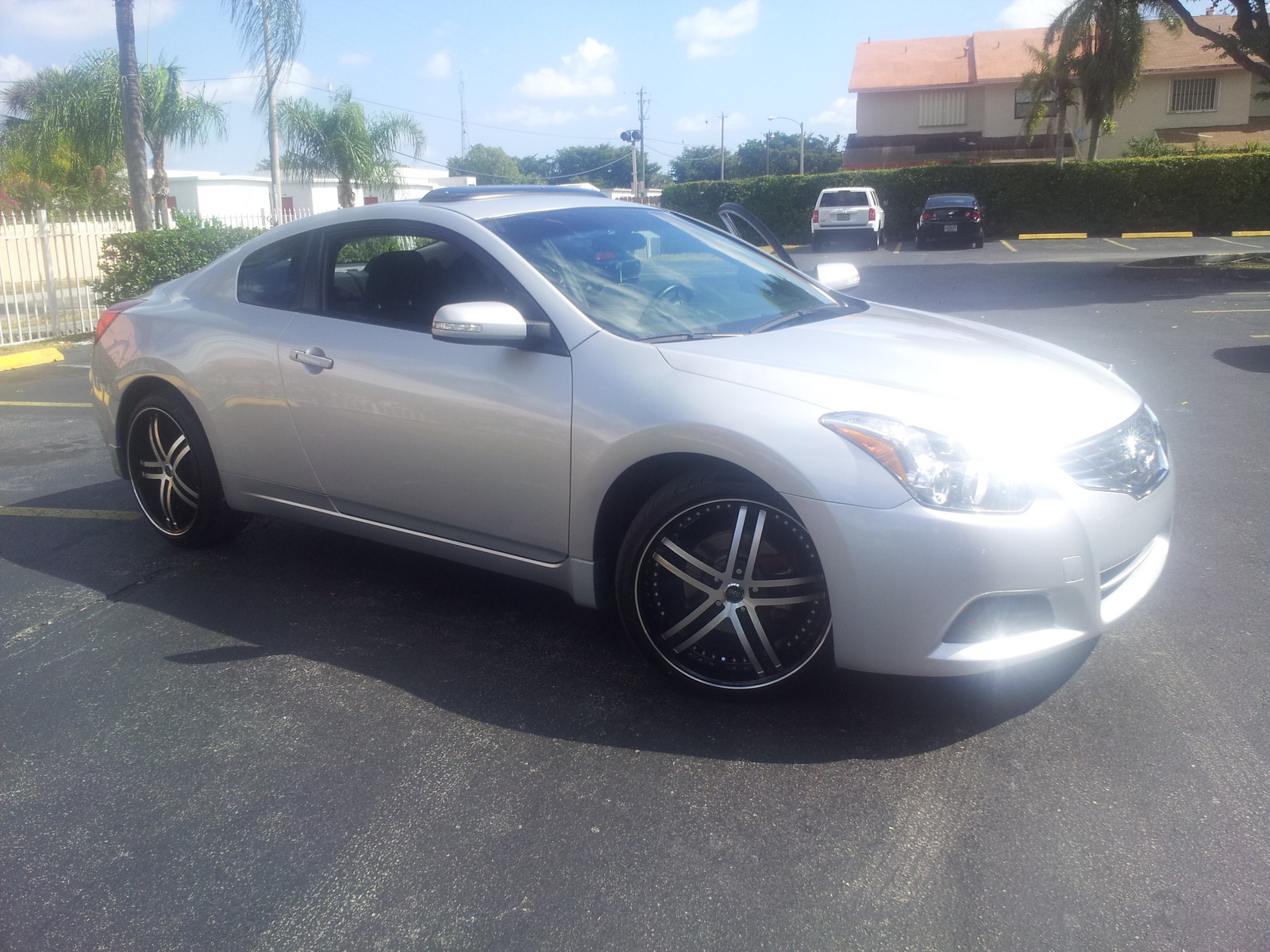 2010 Nissan altima coupe 3.5 specs #3