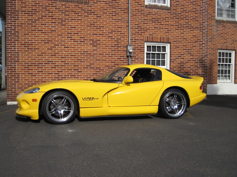 2001 Dodge Viper