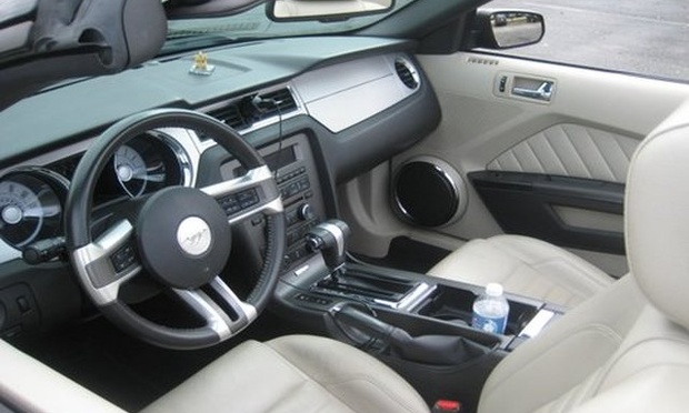 2010 Ford Mustang