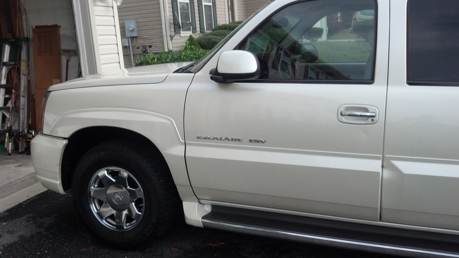 2004 Cadillac Escalade ESV
