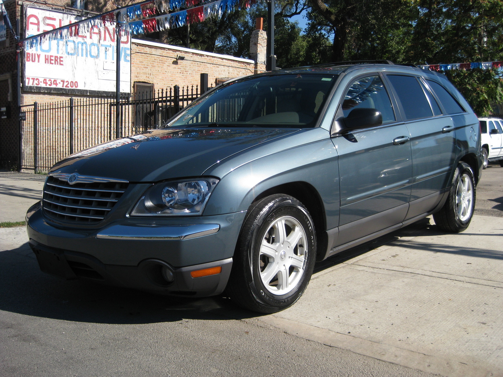 2005 Chrysler pacifica base review #2