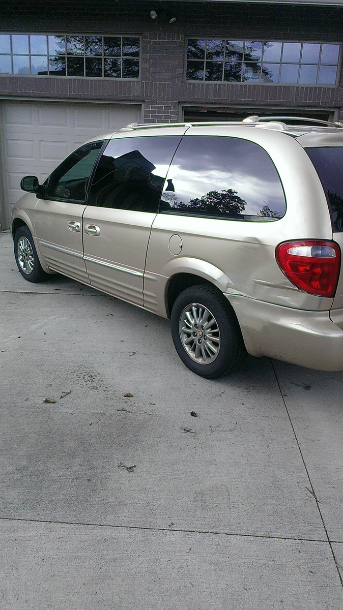 2001 Chrysler Town & Country