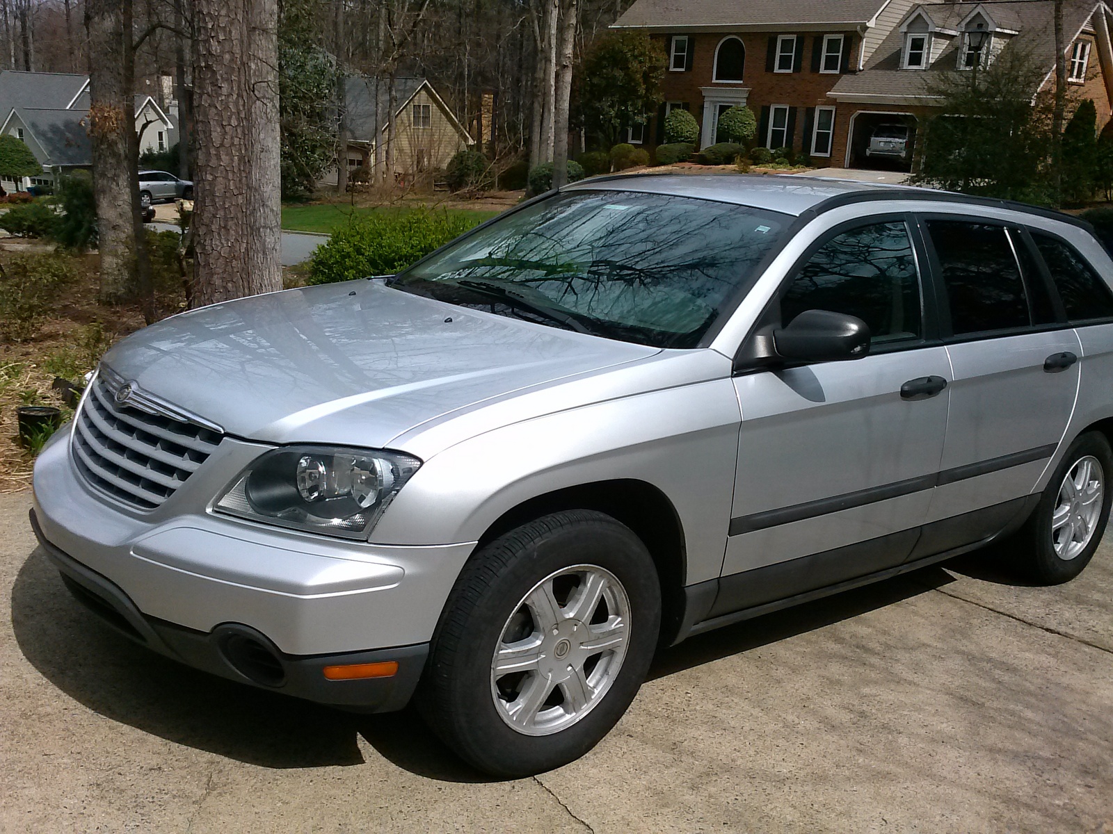 2005 Chrysler pacifica base reviews #2
