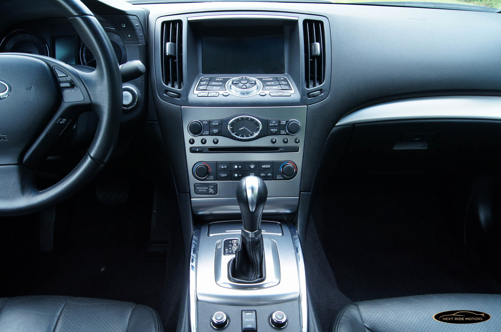 2010 Infiniti G37