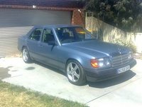 1986 Mercedes-Benz 280 Overview 1986 Mercedes-Benz 280 Overview