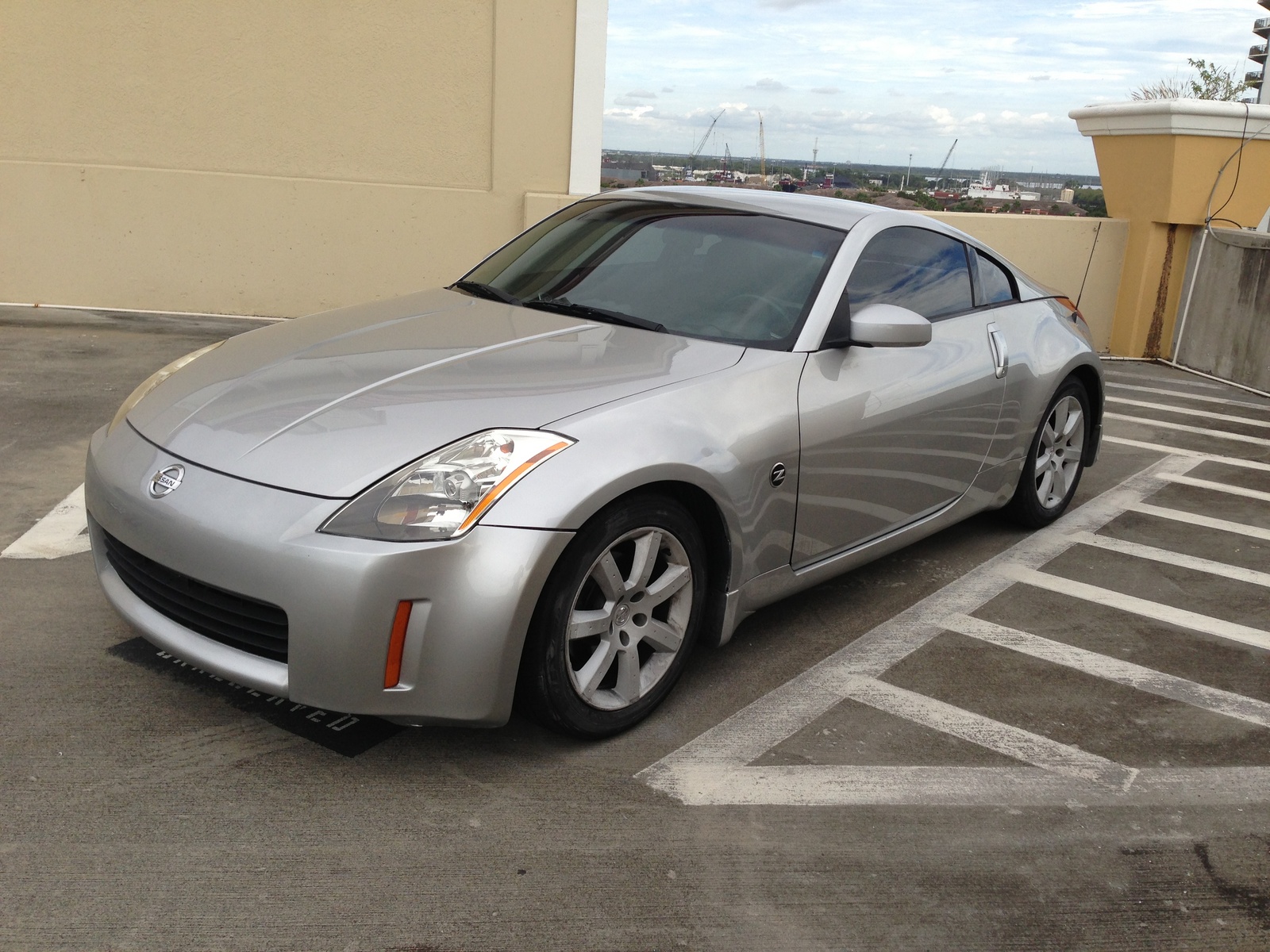 2004 Nissan 350z base price