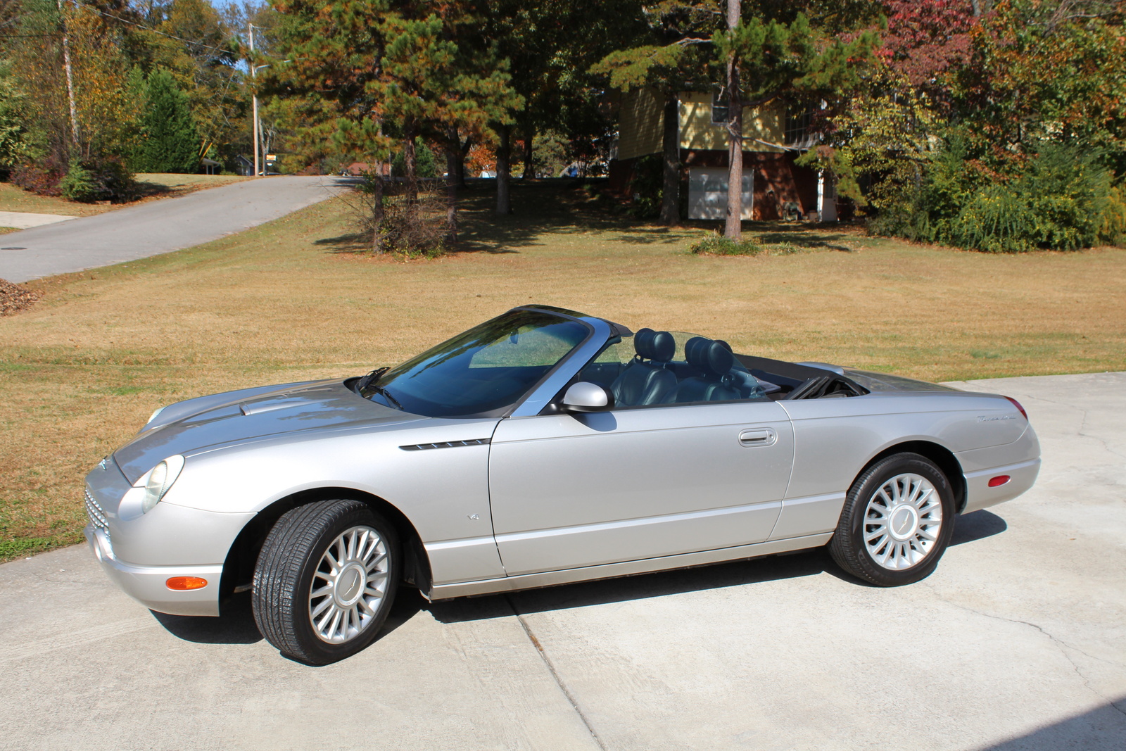 2004 Ford Thunderbird