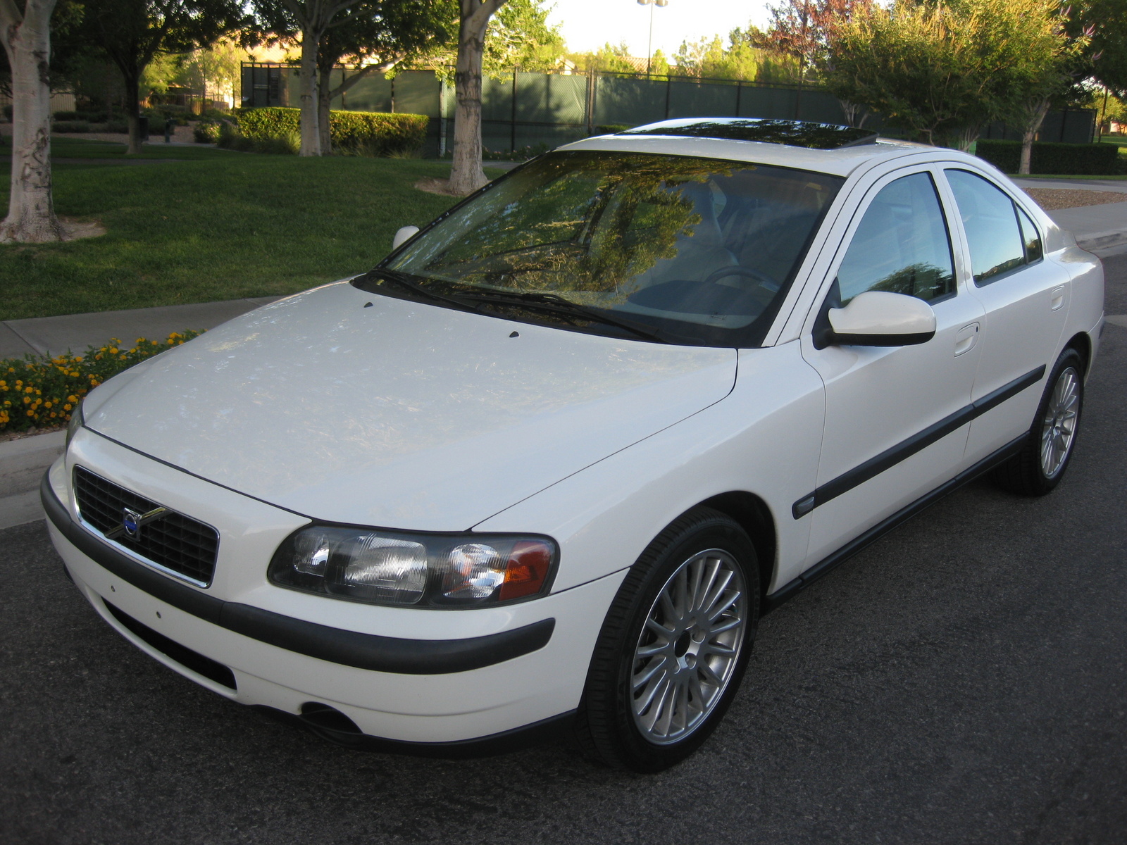 2002 Volvo S60 R related infomation,specifications WeiLi