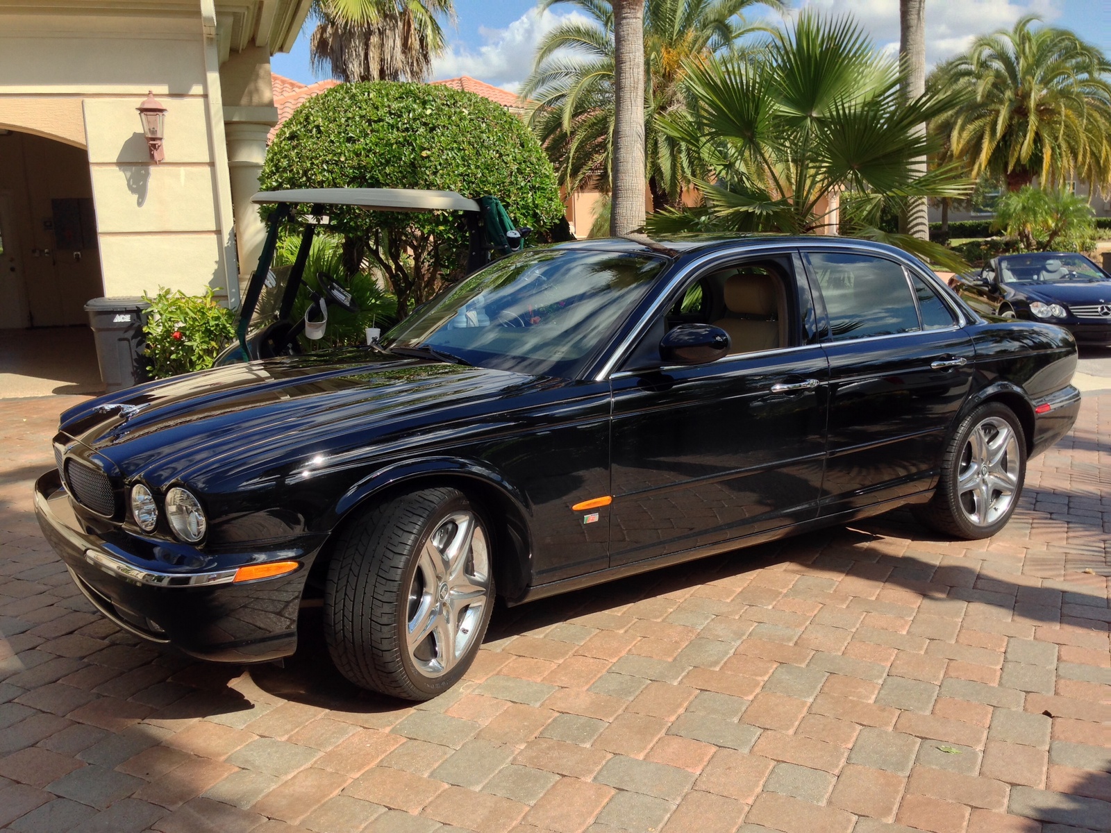 2005 Jaguar XJR