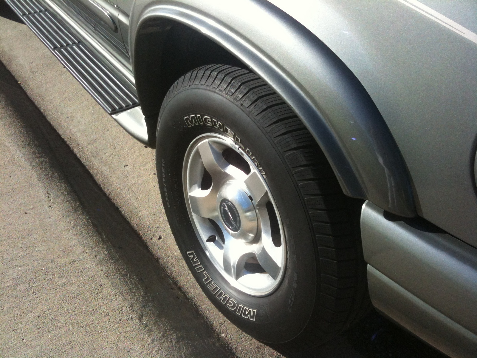 2000 Ford Explorer