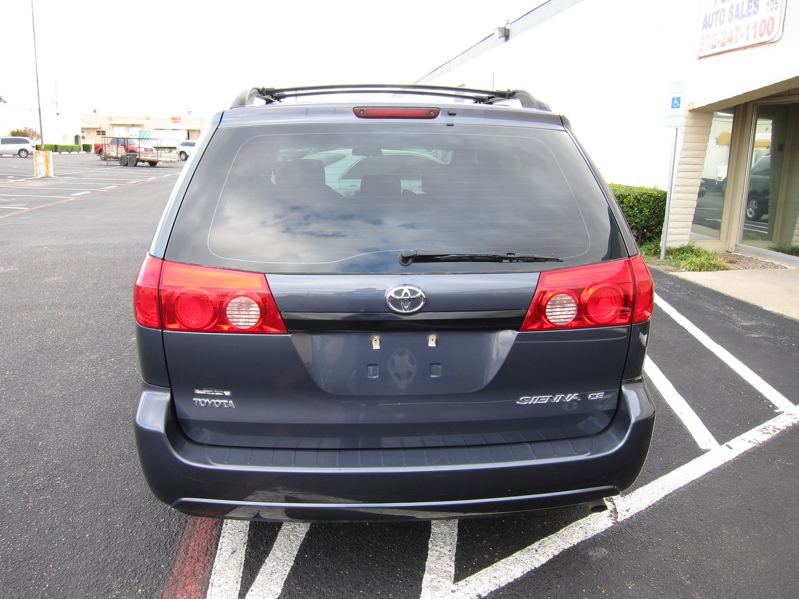 2008 toyota sienna ce 8 passenger #4