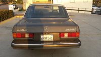 1983 Mercedes-Benz 240 Overview 1983 Mercedes-Benz 240 Overview